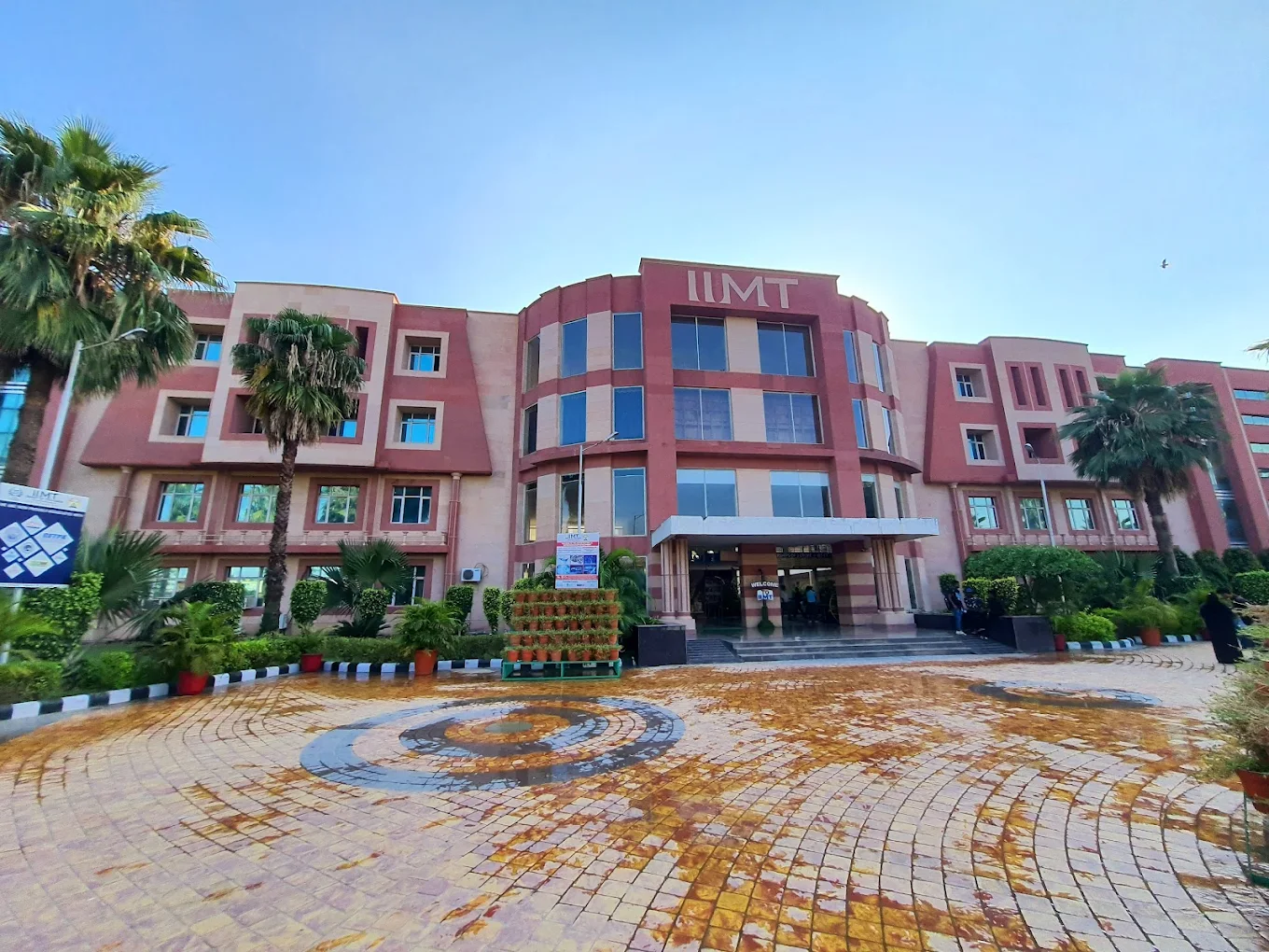 IIMT College of Engineering, Greater Noida