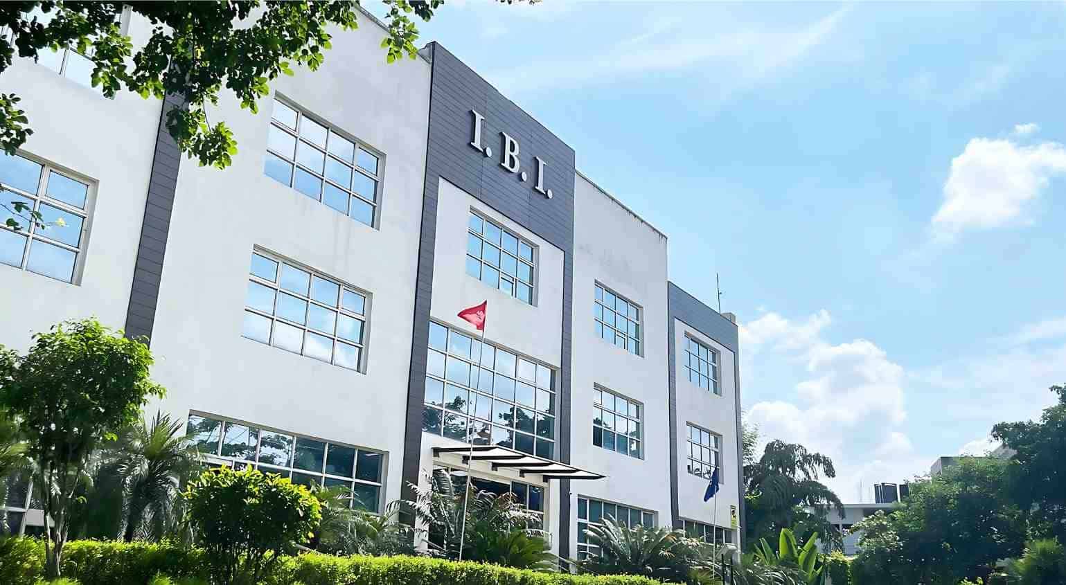 I Business Institute